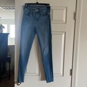 American eagle size 4 long high rise jegging. Great condition!